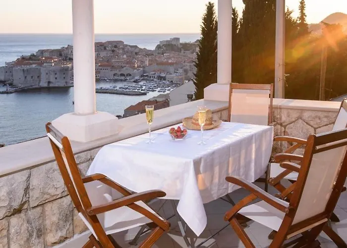 Sevelj * ドゥブロブニク