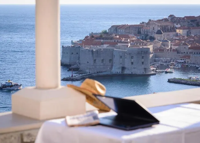 Sevelj * ドゥブロブニク